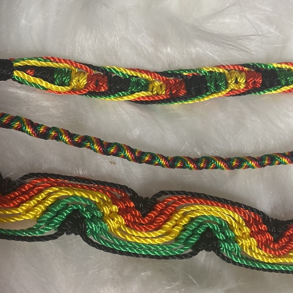 🌸Woven handmade friendship bracelet. Rasta colors 🇯🇲🇿🇦 Made in 🇵🇪 Peru - Picture 6 of 10